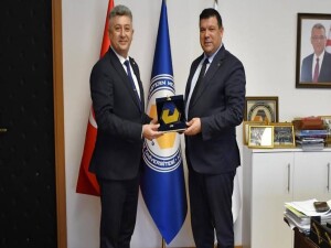 Sivil Savunma Teşkilat Başkanı Hakan Balaban DAÜ Rektörü Prof. Dr.  Hasan Kılıç’ı ziyaret etti