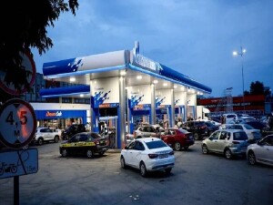 Rusya benzin ihracat yasağını uzattı