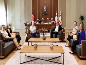 Tufan Erhürman, KÖDER Başkanı ve beraberindeki heyeti kabul etti