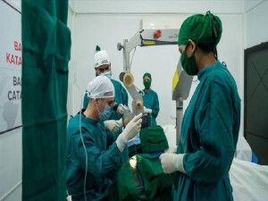 DSÖ’ye göre, dünya genelinde katarakt ameliyatı ihtiyacı artıyor