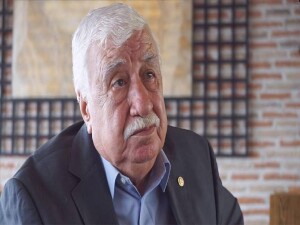 Oyuncu Ahmet Gülhan 85 yaşında vefat etti