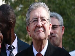 Fransa'da ankete göre 2027 seçiminin ikinci turunda Le Pen'in karşısına Melenchon'un çıkma ihtimali yüksek