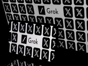 Musk'ın yapay zeka destekli Wikipedia alternatifi "Grokipedia" hizmete girdi