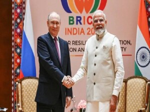Putin: Batılı rakipler, geçmişteki liderlik konumunu yeniden kazanmak için her türlü yola başvuruyor