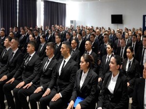 175 polis memuru ile 25 itfaiye memuru aday adayının temel eğitimleri başladı