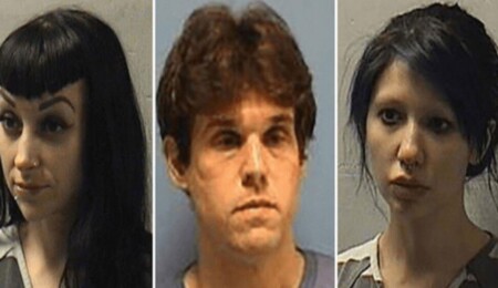 Amerikalı rahip kilisede iki kadınla porno film çekerken basıldı