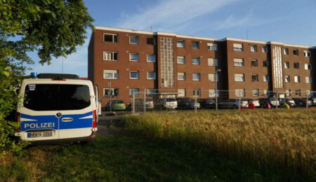 Almanya'da Gütersloh kentine sokağa çıkma yasağı geldi