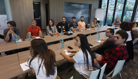 Al Jazeera Balkanlar Belgesel Film Festivali'nde "akıllı telefonla belgesel yapımı" eğitimi sürüyor