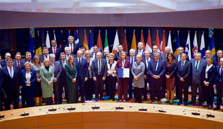 AB, Kıbrıs çevresine donanma göndermeye hazırlanıyor