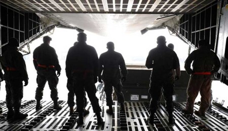 Washington, Ortadoğu'ya ilave 10 bin asker konuşlandırmayı değerlendiriyor