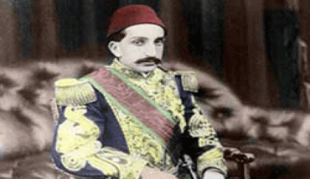 2. Abdülhamid'in 35 bin karelik fotoğraf arşivi, kitaplaştırıldı