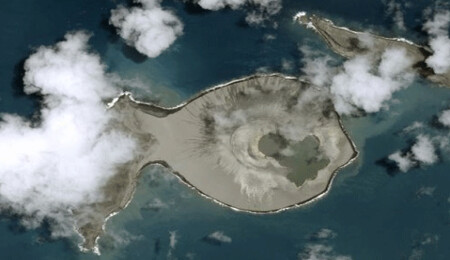 7.5-Magnitude Earthquake Strikes Off Tonga