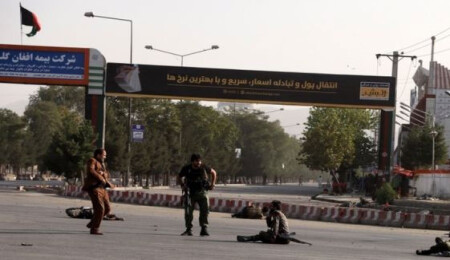 Afganistan Başkan Yardımcısı Raşid Dostum'a Türkiye dönüşü Kabil'de suikast girişimi: En az 14 ölü