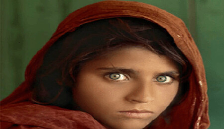 'Afgan Kızı' Fotoğrafçısı İstanbul'da