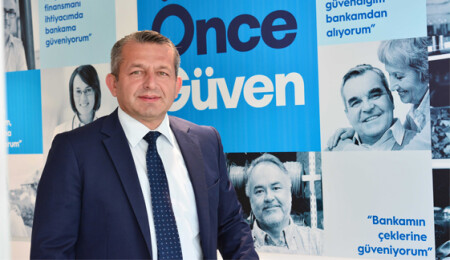 ALBANK, "Mobil Bankacılık" uygulamasını hayata geçirdi