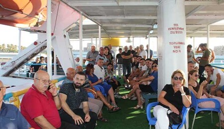 Amatör Denizcilik Eğitimi ve Sınavı'na katılanlar için Bozcaada vapuru üzerinde etkinlik düzenlendi