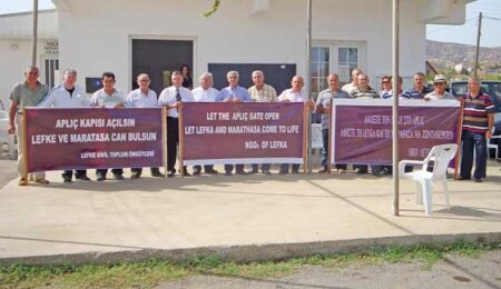 Lefke-Aplıç geçiş noktasının kuzey kısmında kalan yol için ihaleye üç başvuru yapıldı