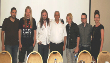 Apocalyptica basın toplantısı düzenledi