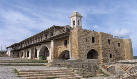 Apostolos Andreas Manastırı ile ilgili Kilise'nin tutumu olumlu