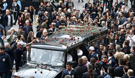 Ara Güler son yolculuğuna uğurlandı