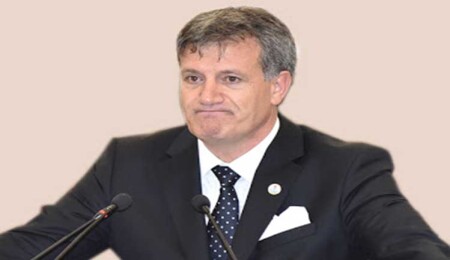 Arıklı:"Akıncı'nın tuzağına düşmemeliyiz"