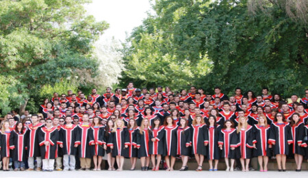 ODTÜ Kuzey Kıbrıs Kampusu mezunları, Ankara'daki törenle diplomalarını aldı