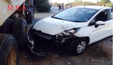 Gazimağusa'da kaza: Şoförler kaçtı; aranıyor!