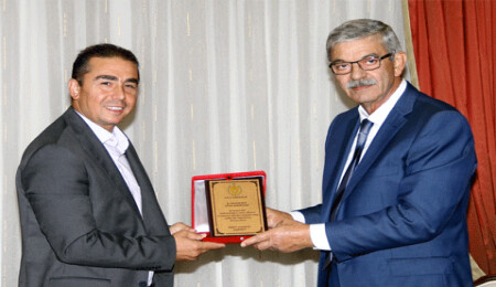 Kalyoncu, KKTC'yi "Guinness Rekorlar Kitabı"na yazdıran Karabay'ı kabul etti