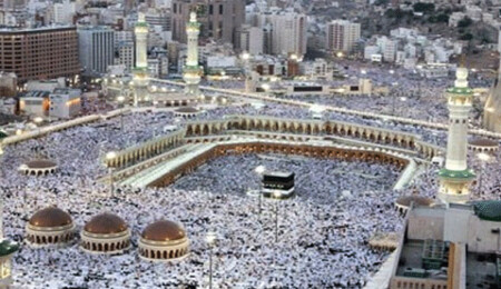 Umre'ye gideceklere aşı şartı