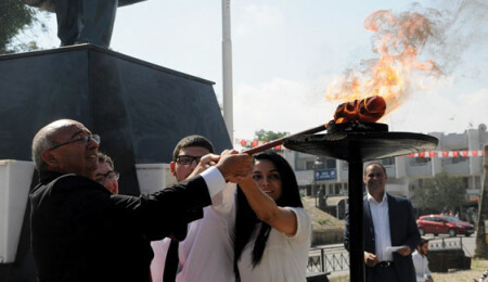 Atatürk Anıtında gençlik ateşi yakıldı