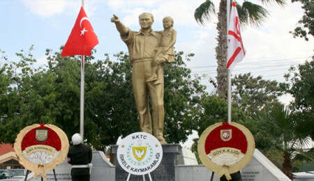 Atatürk, Güzelyurt ve İskele'de anıldı
