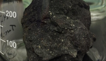 ABD'de eve çarpan gök taşının Dünya'dan daha yaşlı olduğu belirlendi