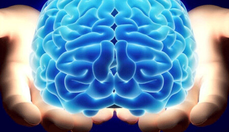 Beyin orgazmını tetiklediği belirtilen sesleri çıkararak Youtube'da paylaşan ASMR performansçılarının sayısı artıyor