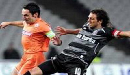 Beşiktaş Antalya'yı tek golle geçti