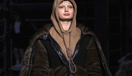 Burberry tasarımında idam düğümü tartışması