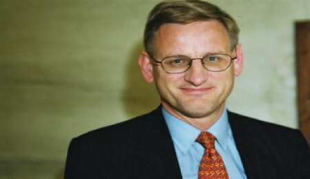 Bildt'ten Rumlara uyardı