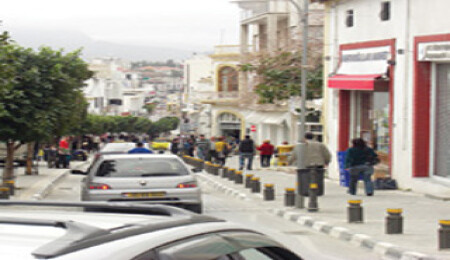 Girne esnafı zor durumda