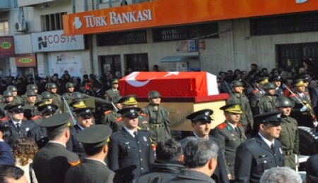 Denktaş'ın cenaze töreni, Türkiye basınında geniş yer buldu