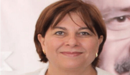 CHP'nin kadın adayına silahlı saldırı: Elif Doğan Türkmen ayaklarından vuruldu