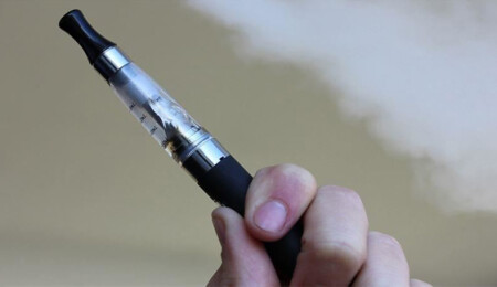 Çin'de internet üzerinden e-sigara satışı yasaklandı