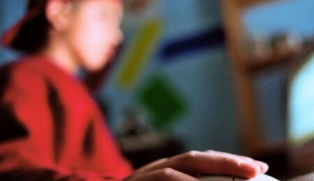 İngiltere'de porno sitelerine yaş sınırı geliyor