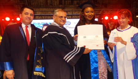 DAÜ-Marmara Üniversitesi ortak tıp programı ilk mezunlarını verdi