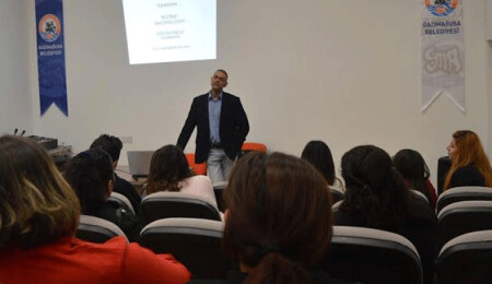 DAÜ öğrencileri "Dünya Çocuk Hakları Günü"nde çocukları unutmadı