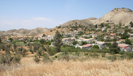 Tuncer Bağışkan'dan önemli çağrı; "Değirmenlik'teki askeri lojman inşaatını durdurun"