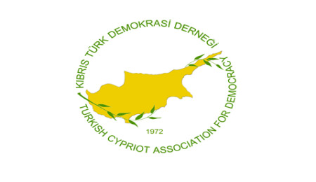 Hristofyas, İngiltere'deki Kıbrıslı Türklerle bir araya gelecek