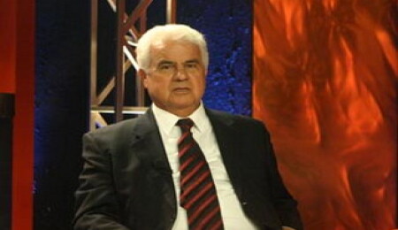 Eroğlu torun bakmaktan vazgeçip neden aday oldu?