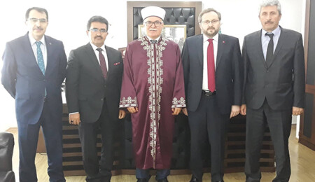 Diyanet İşleri Başkan Yardımcısı Dr. Selim Argun, KKTC Din İşleri Başkanı Prof. Dr. Talip Atalay'ı ziyaret ettı