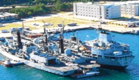 Gölcük'te şok: Polis, Donanma Komutanlığı'nı bastı!