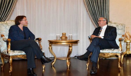 Akıncı, Fransa Büyükelçisinden kapılarla ilgili destek talep etti