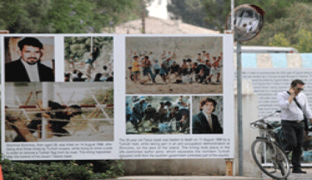 Ledra Palace geçişindeki "Rum propaganda duvarları" yenilendi